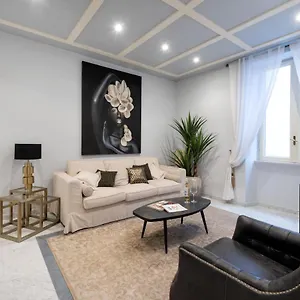 Divo - Spanish Steps Apartment Rome